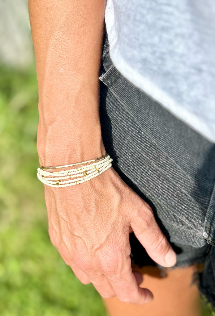 Creamy White Gold or Silver-Sprinkled Beaded 5-Wrap Boho Bracelet