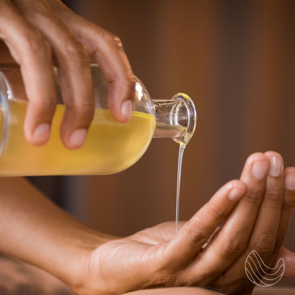 Natural dead sea magnesium bergamot and grapefruit oil