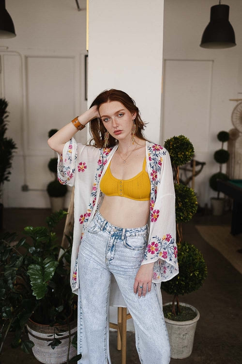 Lightweight Anemone Kimono – Floral Elegance for Any Occasion