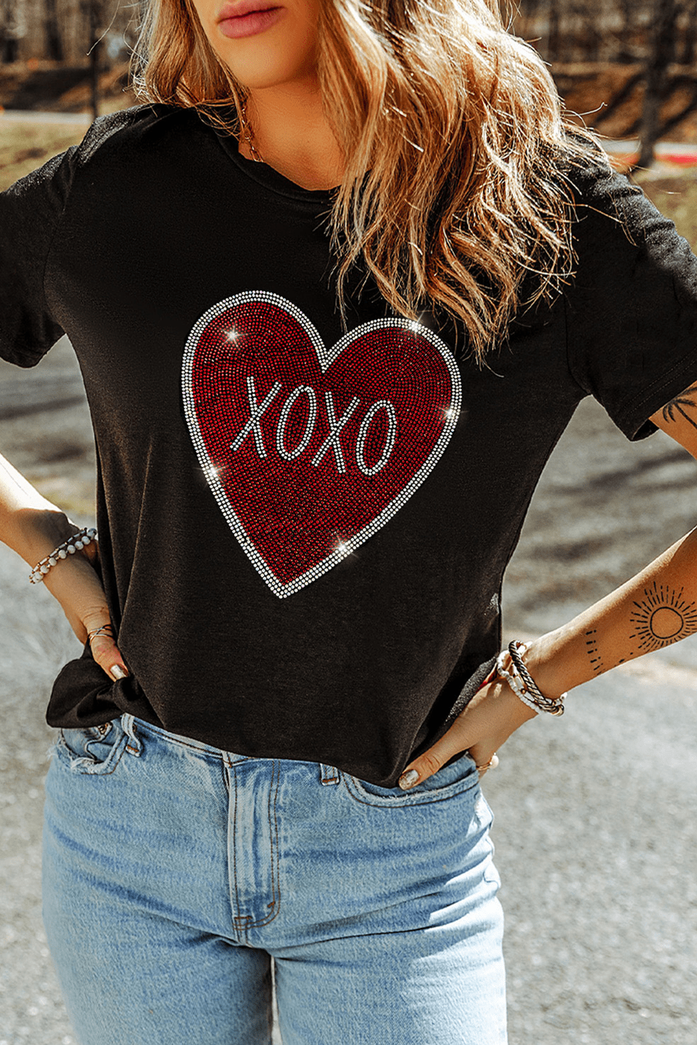 Black Rhinestone XOXO Heart Graphic Crewneck Tee - Essential Retail Store