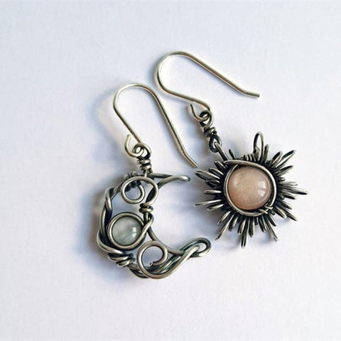 2021 New Bohemian Style Sun Moon Earrings Fashion Vintage Moonstone