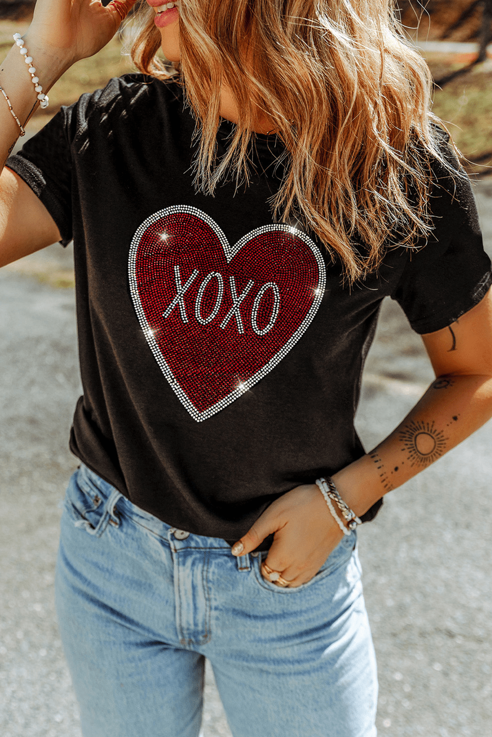 Black Rhinestone XOXO Heart Graphic Crewneck Tee - Essential Retail Store