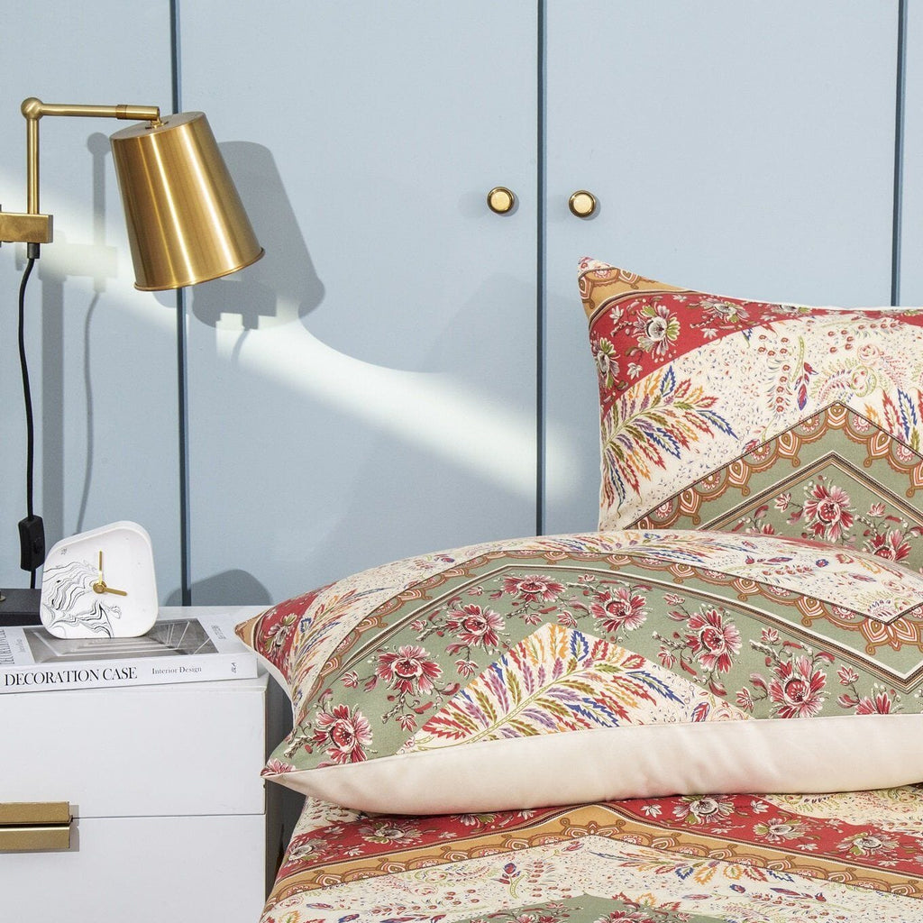 DaDa Bedding Bohemian Cranberry Sage Chevron Floral Queen Size Pillow