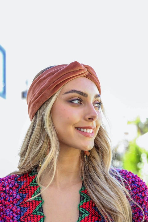 Super Soft Twisted Headbands – Plush Comfort & Style